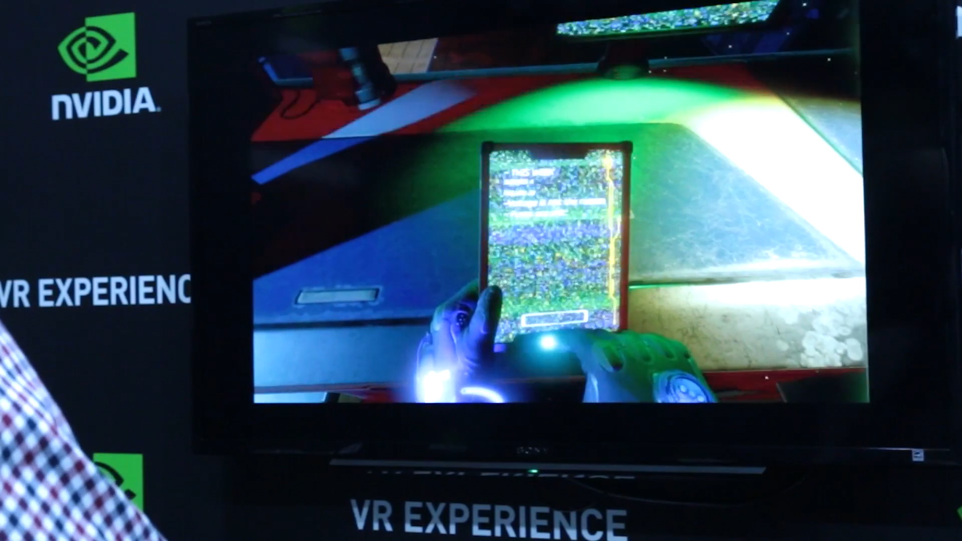 14 Minutes of ARKTIKA.1 Hands-On Oculus Touch Gameplay (Off-Screen) (1080p 24fps H26428kbit AAC) 10.57.jpg
